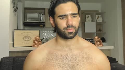 bradleymartin7 online show from 4, 1, 2025