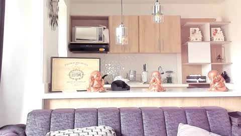 bradleymartin7 online show from 5, 1, 2025