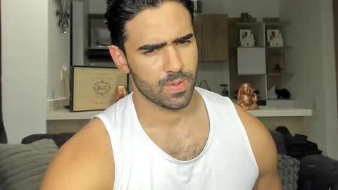 bradleymartin7 online show from 12, 2, 2025