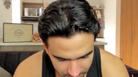 bradleymartin7 online show from 5, 12, 2025