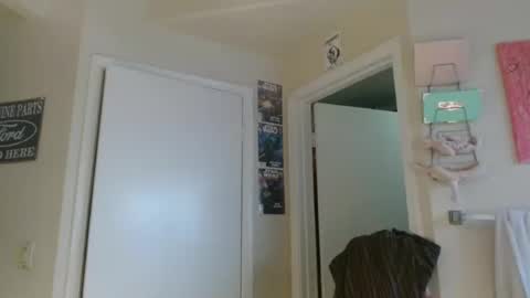 i am a naughty jedi knight online show from 19, 6, 2026