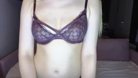 Snapshot of brandaany chatting on 24, 11, 2025 brandaany online show from 24, 11, 2025