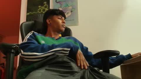 Snapshot of brandon_ball chatting on 16, 10, 2025 Brandon Ball online show from 16, 10, 2025