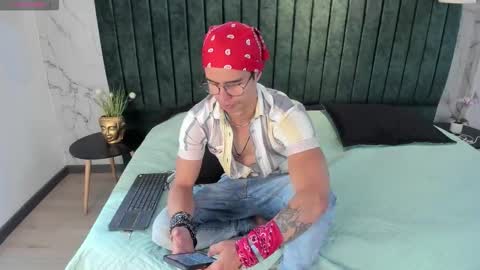Snapshot of brandon_starkk chatting on 31, 10, 2025 brandon_starkk online show from 31, 10, 2025