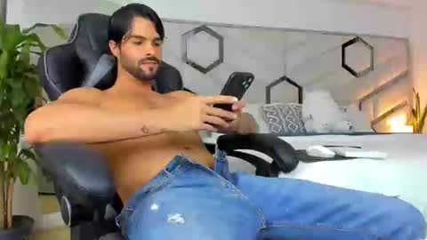 Snapshot of brandonandnat chatting on 14, 12, 2024 Brandon and Nath online show from 14, 12, 2024