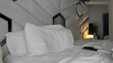 Snapshot of brandonandnat chatting on 15, 11, 2025 Brandon and Nath online show from 15, 11, 2025