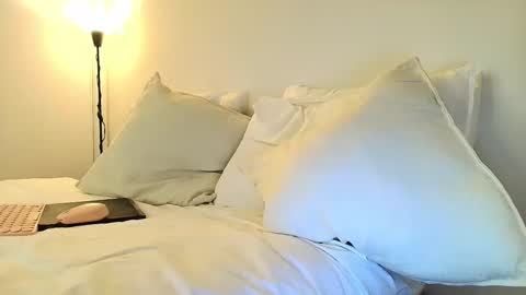 Snapshot of brandonandnat chatting on 13, 12, 2025 Brandon and Nath online show from 13, 12, 2025