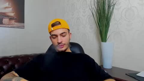 Snapshot of brandontatex chatting on 6, 11, 2025 BrandonTateX online show from 6, 11, 2025