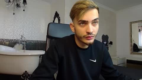 Snapshot of brandontatex chatting on 12, 11, 2025 BrandonTateX online show from 12, 11, 2025