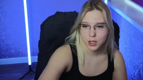 Snapshot of brandy__stars chatting on 13, 1, 2025 Belle online show from 13, 1, 2025