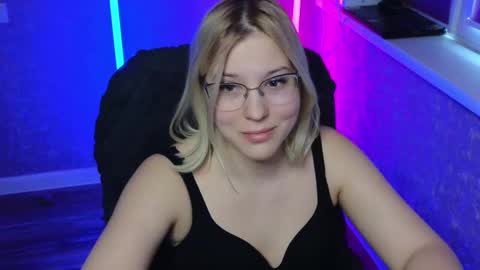 Snapshot of brandy__stars chatting on 27, 2, 2025 Belle online show from 27, 2, 2025