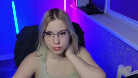 Snapshot of brandy__stars chatting on 28, 2, 2025 Belle online show from 28, 2, 2025