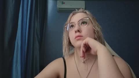 Snapshot of brandy__stars chatting on 19, 3, 2026 Belle online show from 19, 3, 2026