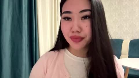 Snapshot of brandysveum chatting on 4, 10, 2025 Aypril online show from 4, 10, 2025