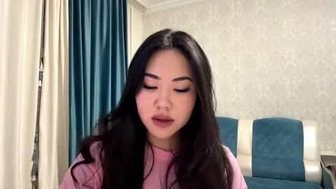 Snapshot of brandysveum chatting on 13, 10, 2025 Aypril online show from 13, 10, 2025