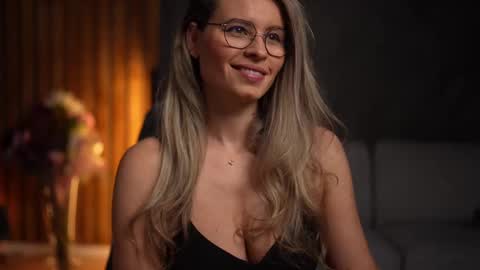 Alex online show from 4, 3, 2025