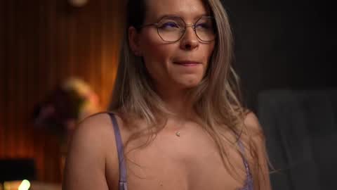 Alex online show from 10, 3, 2025