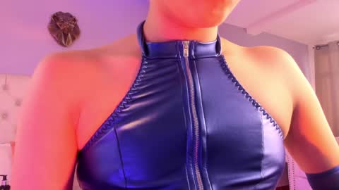   online show from 26, 12, 2024