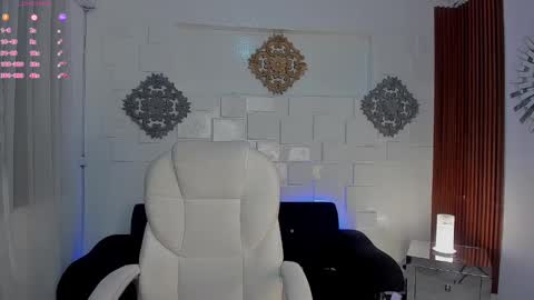 Snapshot of breex_ chatting on 10, 1, 2025 Breex online show from 10, 1, 2025