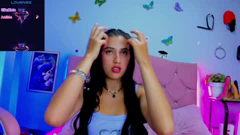 Snapshot of brenda1307 chatting on 19, 1, 2025 Brenda moris online show from 19, 1, 2025
