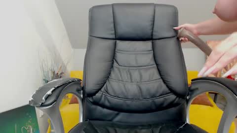 Snapshot of brenda_skye chatting on 12, 12, 2024 Brenda Skye online show from 12, 12, 2024
