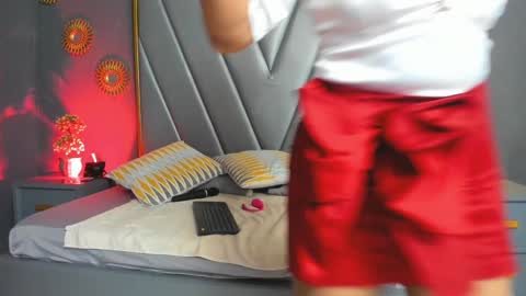 Brenda Time Schedule 0600 - 1400 GMT-5 online show from 20, 1, 2025