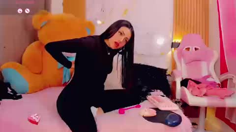 brendasquirtx online show from 9, 9, 2025