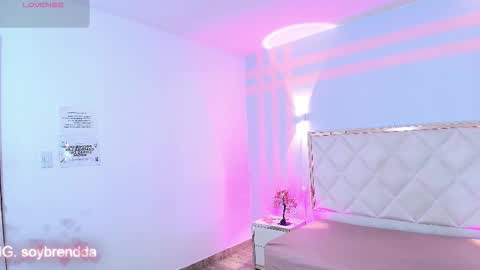 BRENDDA  online show from 8, 2, 2026