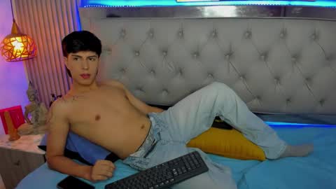 Snapshot of brent18_ chatting on 29, 10, 2025 Esteban online show from 29, 10, 2025