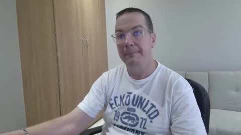 Snapshot of brettdj chatting on 8, 3, 2026 Brett online show from 8, 3, 2026