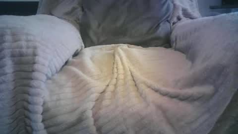 raining down on me online show from 13, 9, 2025