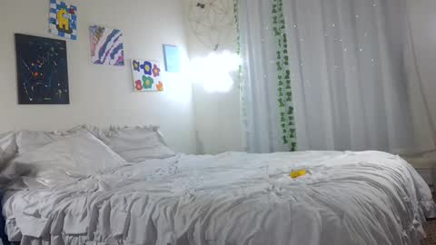 Bria Bubbles online show from 7, 1, 2025