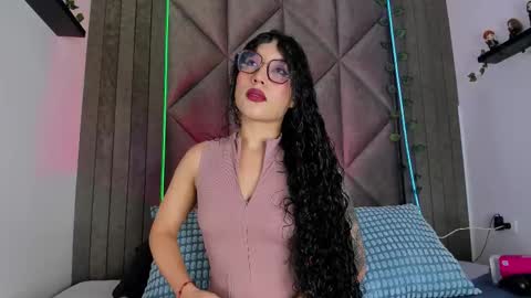 B R I A  online show from 18, 12, 2025