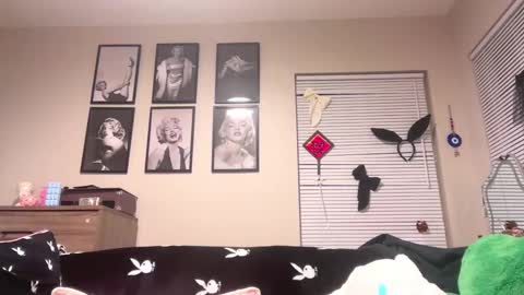 Brianna3 online show from 30, 12, 2024