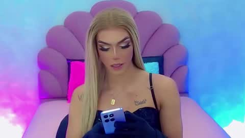 Snapshot of briana_sex32 chatting on 5, 1, 2025 BRIANA online show from 5, 1, 2025