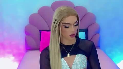 Snapshot of briana_sex32 chatting on 5, 1, 2025 BRIANA online show from 5, 1, 2025
