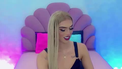 Snapshot of briana_sex32 chatting on 7, 1, 2025 BRIANA online show from 7, 1, 2025