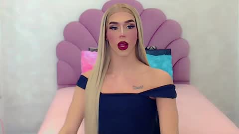 Snapshot of briana_sex32 chatting on 6, 3, 2025 BRIANA online show from 6, 3, 2025