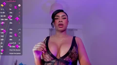 Snapshot of briana_walker chatting on 8, 3, 2025 briana online show from 8, 3, 2025