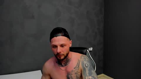 Snapshot of brianhunts chatting on 12, 3, 2025 Brian online show from 12, 3, 2025