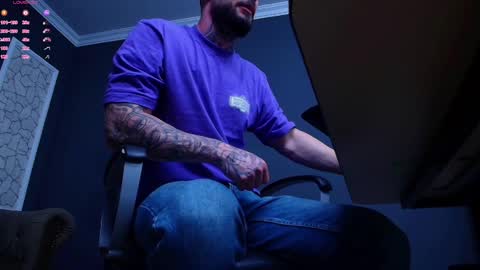 Snapshot of brianhunts chatting on 12, 10, 2025 Brian online show from 12, 10, 2025