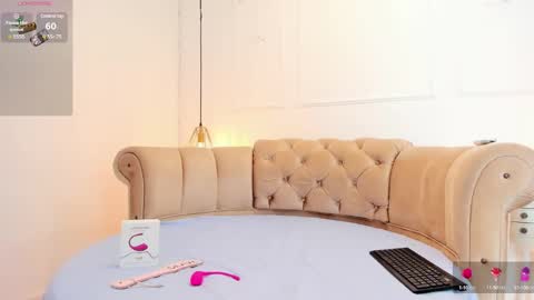 Snapshot of briannaduque chatting on 8, 3, 2025 Brianna online show from 8, 3, 2025