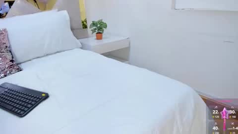 Brianna  online show from 28, 9, 2025