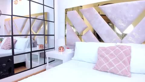 Brianna  online show from 4, 12, 2025