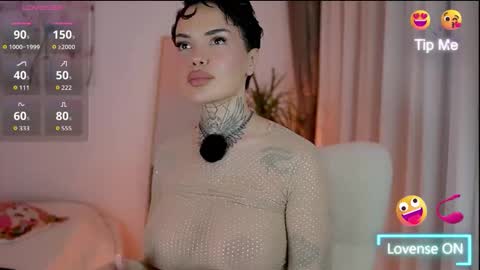 Snapshot of briannaxmoon chatting on 17, 11, 2025 Briana online show from 17, 11, 2025