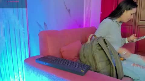 Snapshot of bridgetrodriguez chatting on 16, 10, 2025 online show from 16, 10, 2025