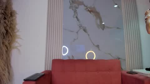    online show from 28, 3, 2026