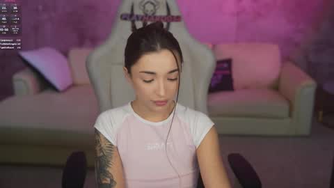 Snapshot of bright_diamonds_054 chatting on 12, 2, 2026 Diamonds Girls online show from 12, 2, 2026