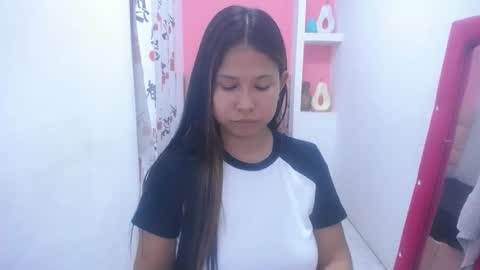 Snapshot of britanyx1 chatting on 21, 12, 2024 britanyx1 online show from 21, 12, 2024