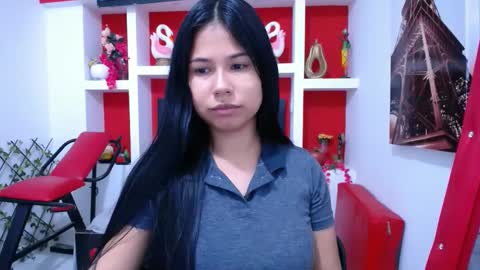 Snapshot of britanyx1 chatting on 6, 10, 2025 britanyx1 online show from 6, 10, 2025